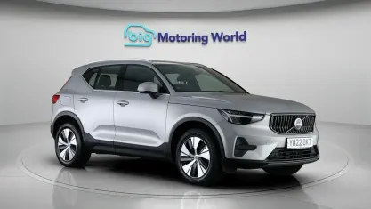 Used Volvo XC40 Core 211 HP (155 kW) 2022 Silver SUV
