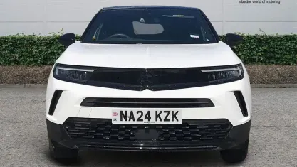 Used Vauxhall Mokka 136 HP (100 kW) 2024 White SUV