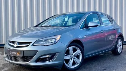 Silver Used 2015 Vauxhall Astra SRi Hatchback | £3,450 (Fair price)