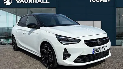 Begagnad Vauxhall Corsa S 101 HK (74 kW) 2023 Vit Halvkombi