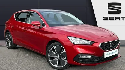 Used Seat Leon XCELLENCE Lux 190 HP (139 kW) 2021 Red Hatchback