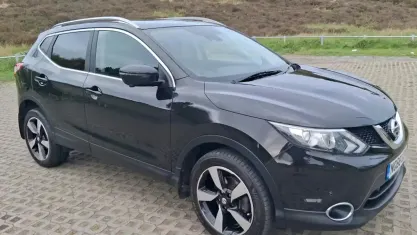 Usado Nissan Qashqai N-Connecta 131 CV (96 kW) 2017 Negro SUV
