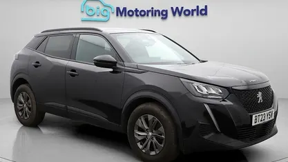 Second-hand Peugeot 2008 Active+ 101 CP (74 kW) 2023 Negru SUV