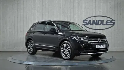 Used VW Tiguan Elegance 150 HP (110 kW) 2021 Black SUV