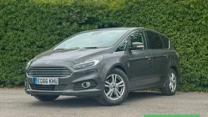 Used Ford S-MAX Titanium 150 HP (110 kW) 2018 MPV