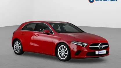 Używany Mercedes A180 Executive 136 KM (100 kW) 2019 Czerwony Hatchback
