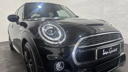 Used Mini Cooper S Hatch 192 HP (141 kW) 2020 Black Hatchback