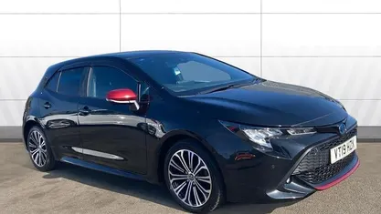 Used Toyota Corolla Design 122 HP (89 kW) 2022 Hatchback