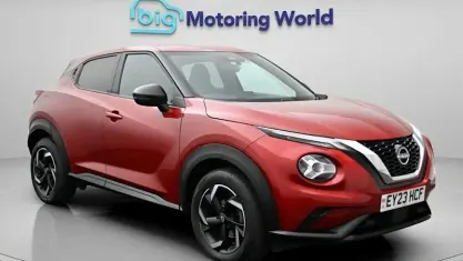 Used Nissan Juke N-Connecta 114 HP (83 kW) 2023 Red SUV