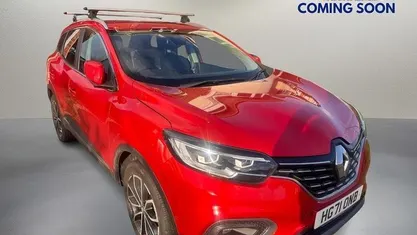 Red Used 2021 Renault Kadjar Version S SUV | £11,650 (Fair price)