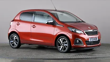 Used Peugeot 108 Collection 72 HP (52 kW) 2021 Red Hatchback