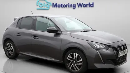 Used Peugeot 208 Allure+ 102 HP (75 kW) 2023 Hatchback