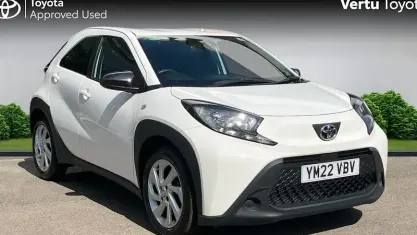 Used Toyota Aygo X PURE 72 HP (52 kW) 2025 SUV