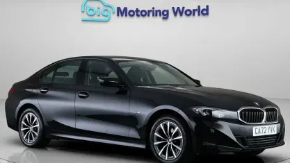 Begagnad BMW 330e Sport Line 292 HK (214 kW) 2023 Svart Sedan