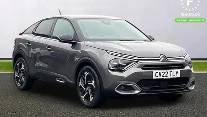 Used Citroën C4 Shine 131 HP (96 kW) 2022 Grey Hatchback