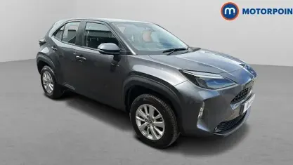 Used Toyota Yaris Cross 116 HP (85 kW) 2025 Grey SUV