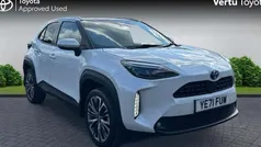 Used 2024 Toyota Yaris Hybrid Estate | £22,391 (Fair price)