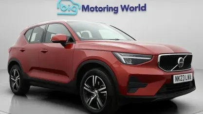 Used Volvo XC40 Core 163 HP (119 kW) 2023 Red SUV