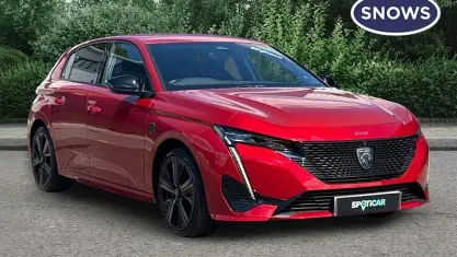 Used Peugeot 308 Premium 224 HP (164 kW) 2022 Red Hatchback