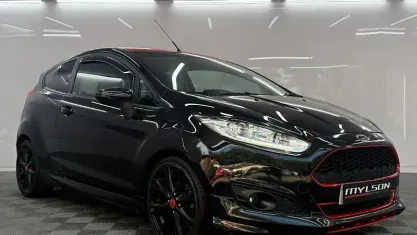 Used Ford Fiesta Zetec 140 HP (102 kW) 2016 Black Hatchback