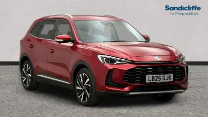 Used MG ZS Trophy 196 HP (144 kW) 2024 Tri coat  dynamic red SUV