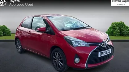 Used Toyota Yaris 99 HP (72 kW) 2016 Hatchback