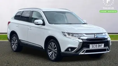 Used Mitsubishi Outlander 150 HP (110 kW) 2019 White SUV