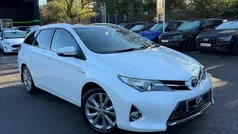 Used 2014 Toyota Auris Touring Sports Estate | £9,995 (Fair price)