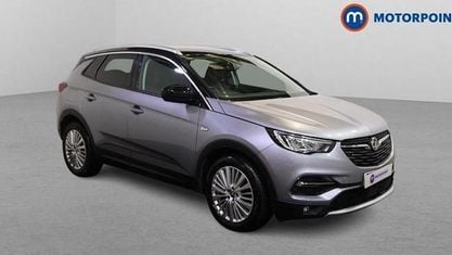 Usado Vauxhall Grandland X Business Edition 131 HP (96 kW) 2020 Cinzento SUV