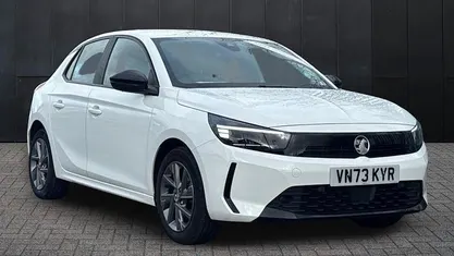 Used Vauxhall Corsa Design Edition 75 HP (55 kW) 2023 White Hatchback