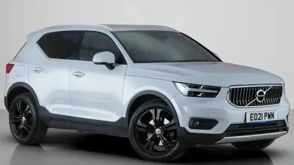Used Volvo XC40 Inscription 197 HP (144 kW) 2021 Silver SUV