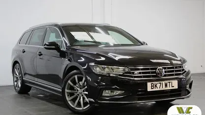 Used VW Passat R-line 150 HP (110 kW) 2023 Estate