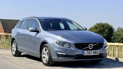 Used Volvo V60 Business Edition 190 HP (139 kW) 2017 Blue Estate