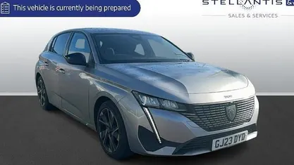 Used Peugeot 308 Allure Premium 131 HP (96 kW) 2023 Hatchback