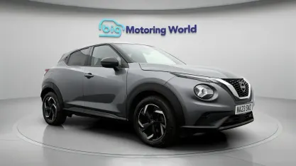 Second-hand Nissan Juke N-Connecta 114 CP (83 kW) 2023 Gri SUV