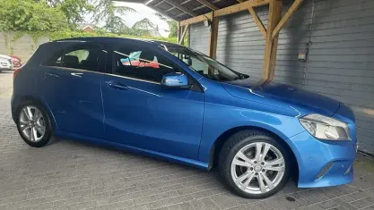 Used Mercedes A180 Executive 109 HP (80 kW) 2017 Blue Hatchback