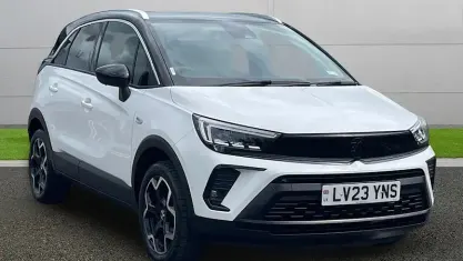 Begagnad Vauxhall Crossland Ultimate 131 HK (96 kW) 2023 Vit SUV