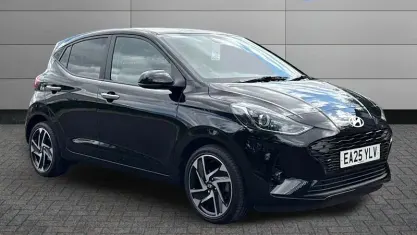 Used Hyundai i10 Premium 63 HP (46 kW) 2025 Black Hatchback