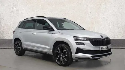 Used 2023 Skoda Karoq SportLine SUV | £23,475 (Fair price)