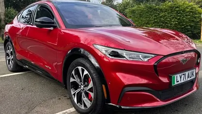 Used Ford Mustang Extended Range 351 HP (258 kW) 2021 Red Estate