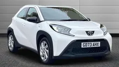 Pure white Used 2023 Toyota Aygo PURE Hatchback | £11,895 (Fair price)
