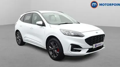 Usado Ford Kuga ST-Line 224 HP (164 kW) 2022 Branco SUV