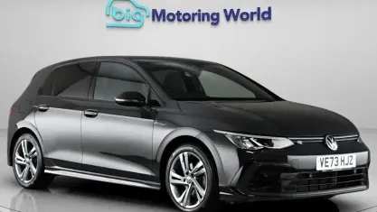 Second-hand VW Golf VIII R-line 150 CP (110 kW) 2023 Hatchback