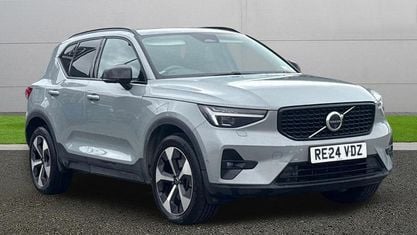 Begagnad Volvo XC40 Ultimate 197 HK (144 kW) 2023 Grå SUV