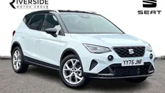Glacial white / midnight black roof New 2025 Seat Arona FR SUV | £19,290 (Fair price)