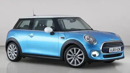 Used Mini Cooper Hatch 136 HP (100 kW) 2015 Blue Hatchback