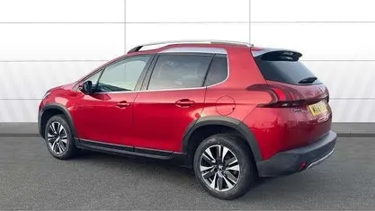 Used Peugeot 2008 Allure 82 HP (60 kW) 2018 Red SUV