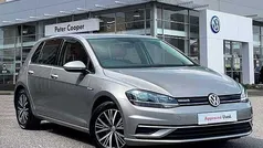 Used 2019 VW Golf VII SE Hatchback | £13,991 (Fair price)