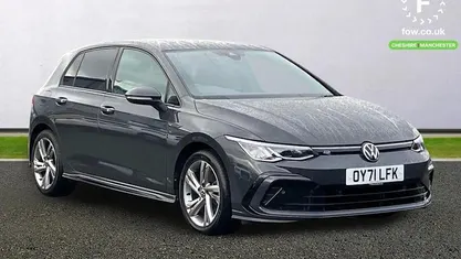 Used VW Golf VIII R-line 131 HP (96 kW) 2024 Hatchback