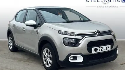 Used Citroën C3 PureTech 83 HP (61 kW) 2023 Red Hatchback